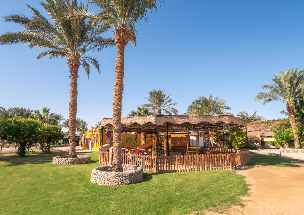 Fort Arabesque Beach Resort and Spa imagine 11